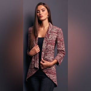 Blazer with 3/4 length sleeves